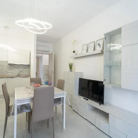 Sanny Apartment In The City Center San Remo Extérieur photo