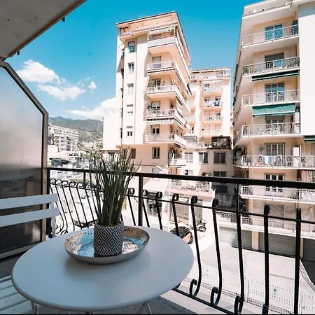 Sanny Apartment In The City Center San Remo Extérieur photo