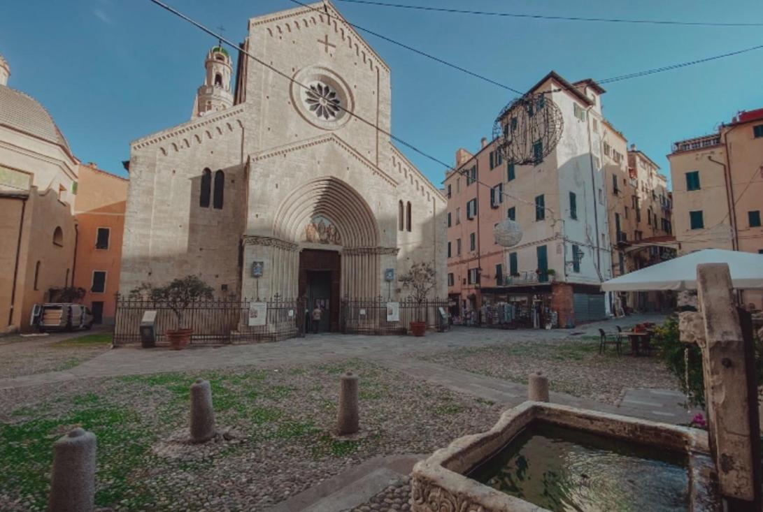 Sanny In The Center * Sanremo